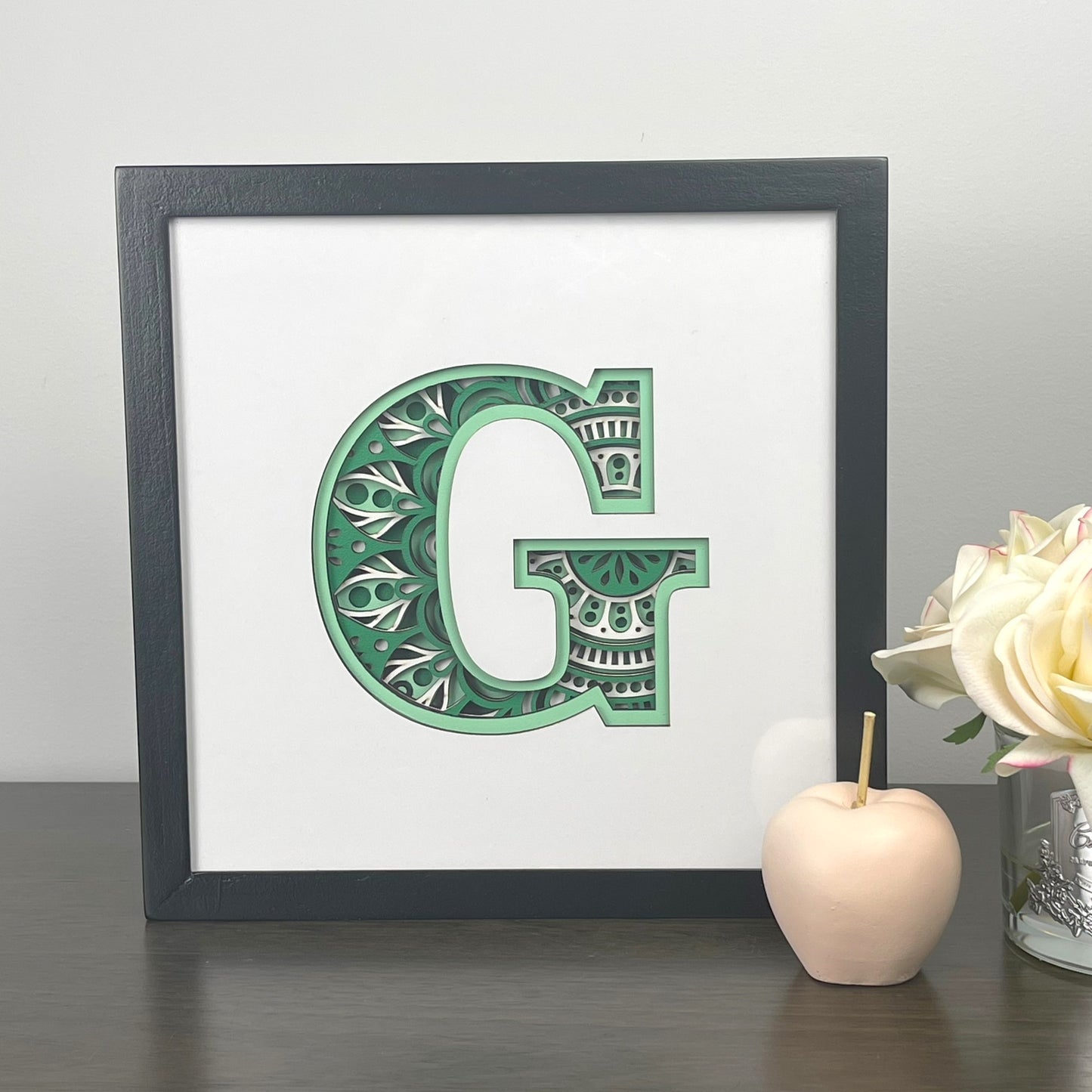 Letter G with Square Border