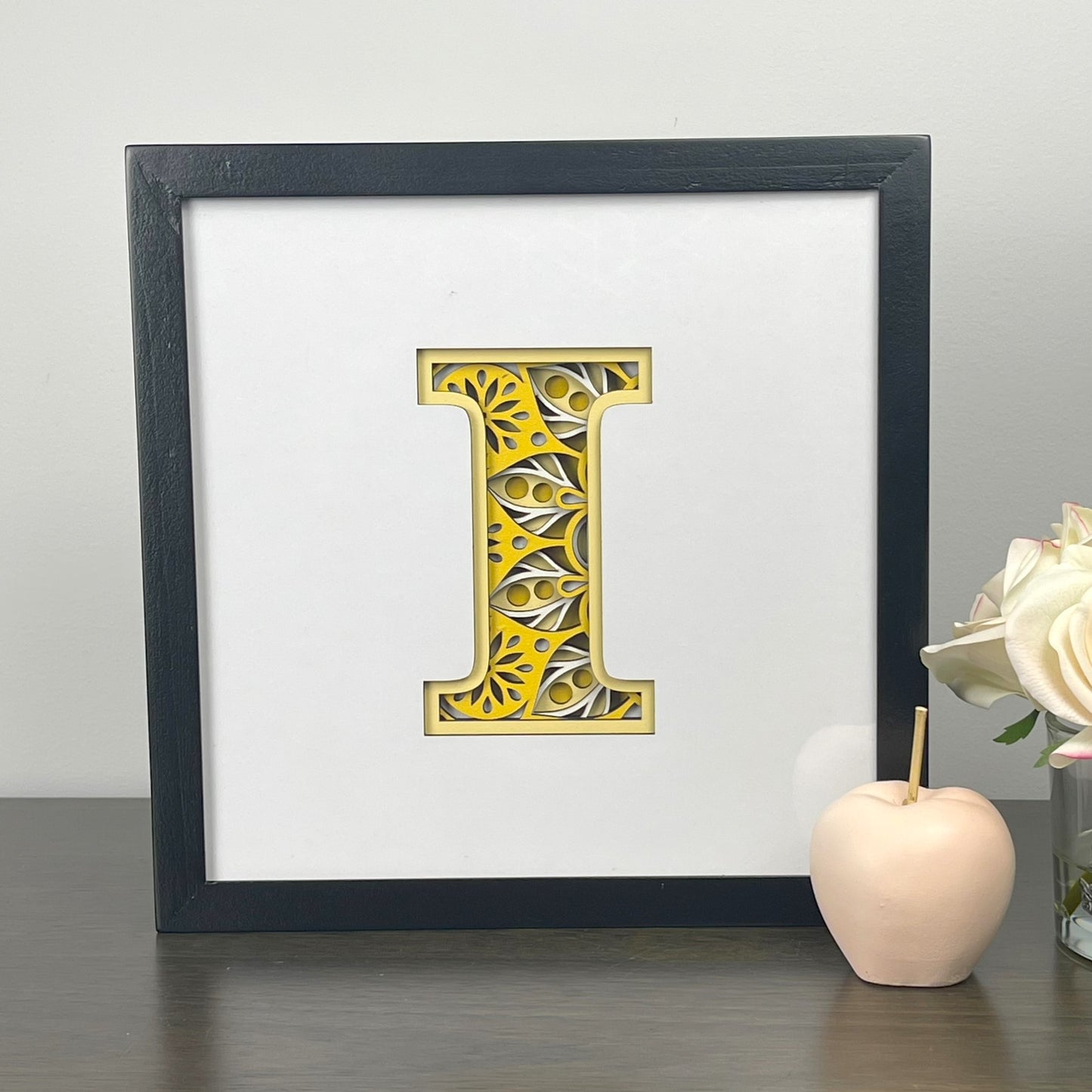 Letter I with Square Border