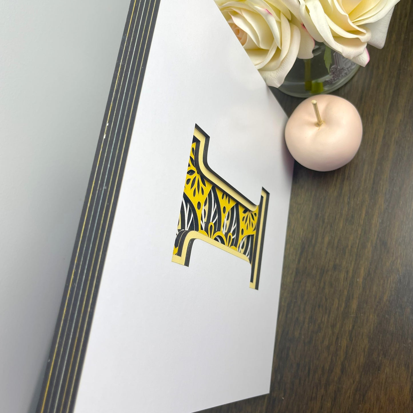 Letter I with Square Border