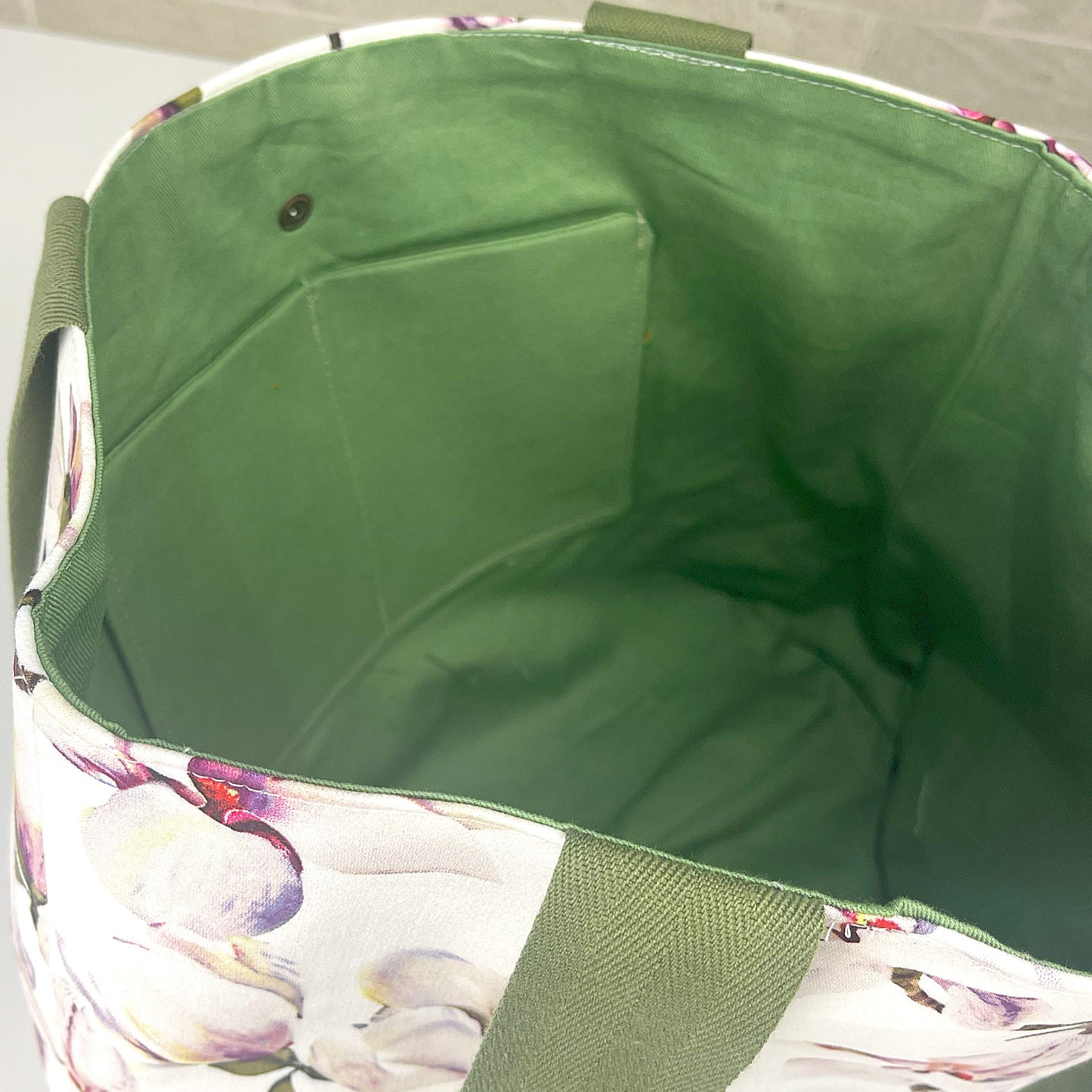 Medium Magnolia Bag
