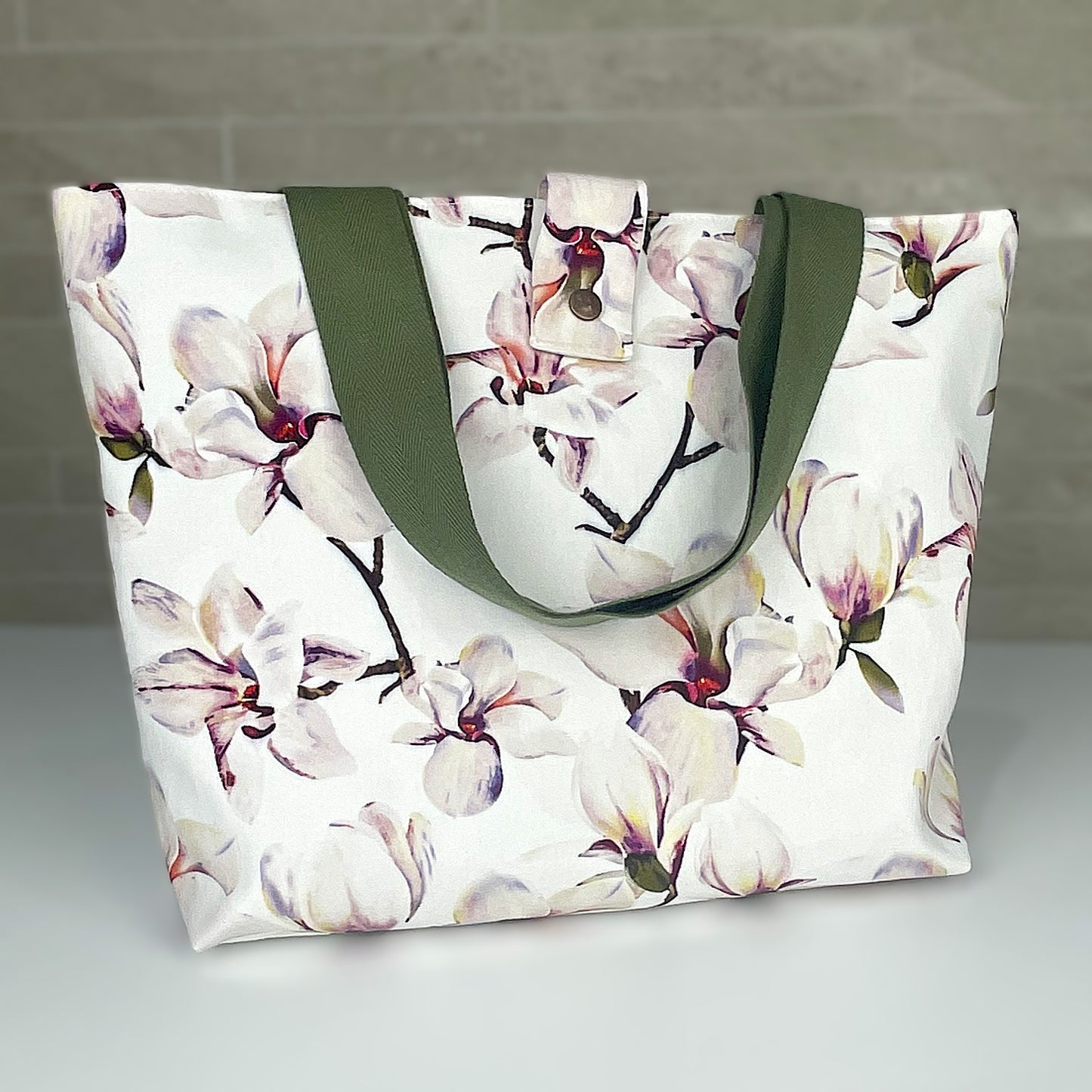 Medium Magnolia Bag